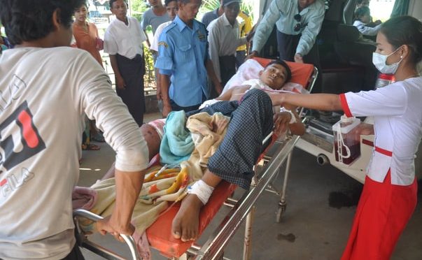 မြန်မာ့တပ်မတော်(ရေ)မှ လက်နက်ကြီးပစ်ခတ်မှုကြောင့် ကျောက်တော်ဒေသခံနှစ်ဦးဒဏ်ရာရ