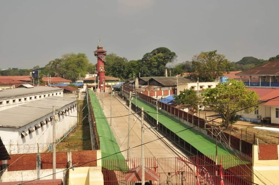 အင်းစိန်ထောင် ပါဆယ်ဌာန ဗုံးပေါက်ကွဲမှု အနည်းဆုံး ၂ ဦးသေ