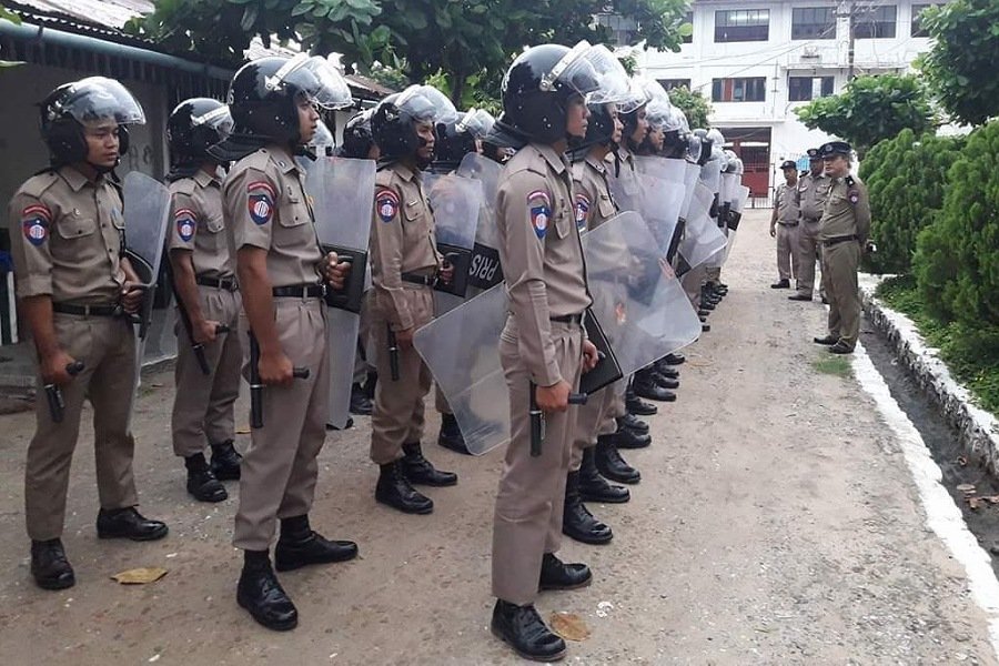 အင်းစိန်ထောင်ဝန်ထမ်း၂၀ ကျော် ထွက်ပြေး