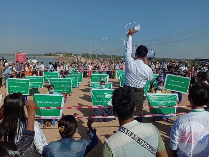 ရပ်ကွက်အုပ်ချုပ်ရေးမှူးများကို ကြံ့ခိုင်ရေးပါတီဝင်များဖြင့် အစားထိုးမှုများ ပြုလုပ်