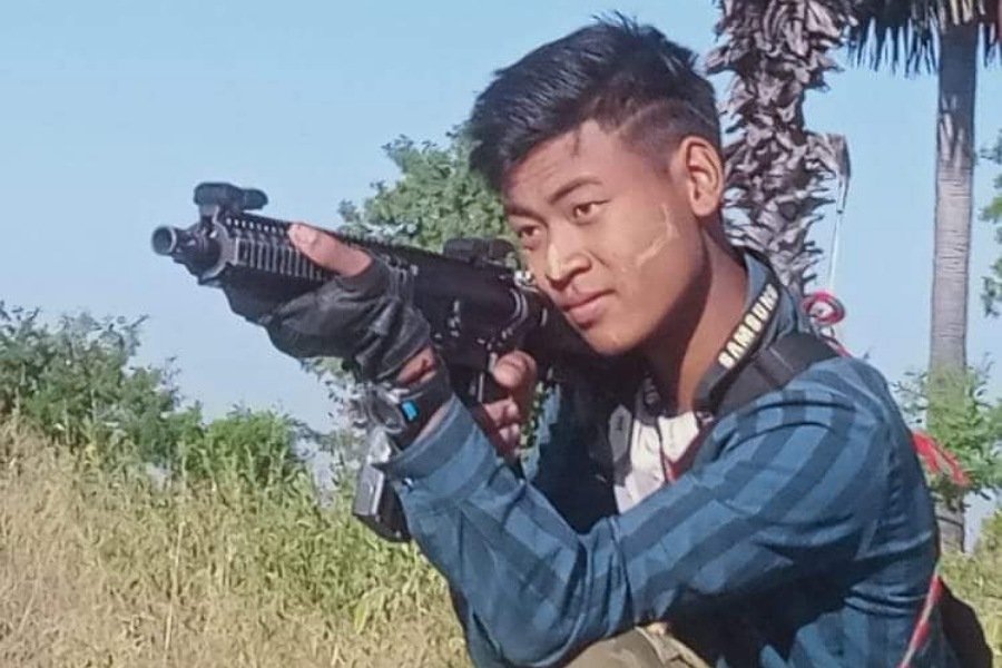 “အမေ့ရင်တွေ ကျိုးပါပြီ” PDF သူရဲကောင်း မိခင် 