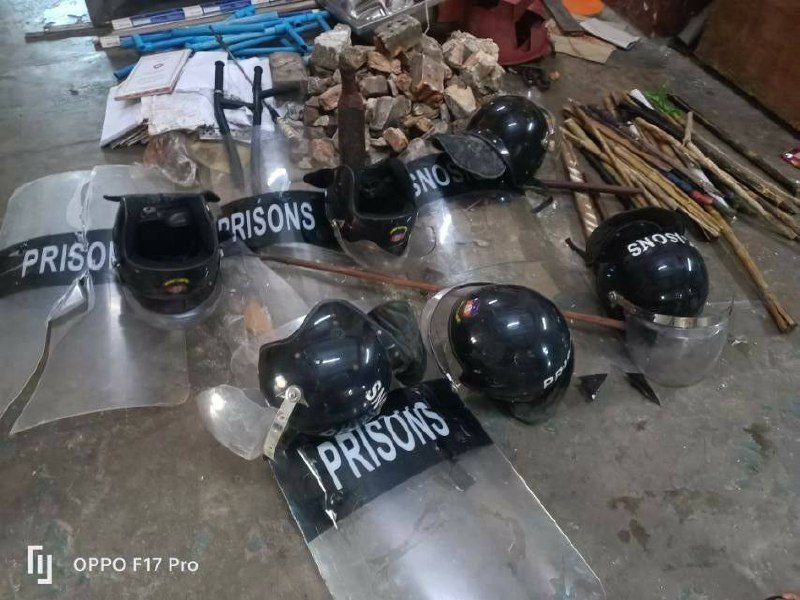 ပုသိမ်ထောင်မှာ စစ်ကောင်စီလက်အောက်ခံများပစ်ခတ်သည့်အတွက် နိုင်ငံရေးအကျဉ်းသား (၂) ဦးသေဆုံး