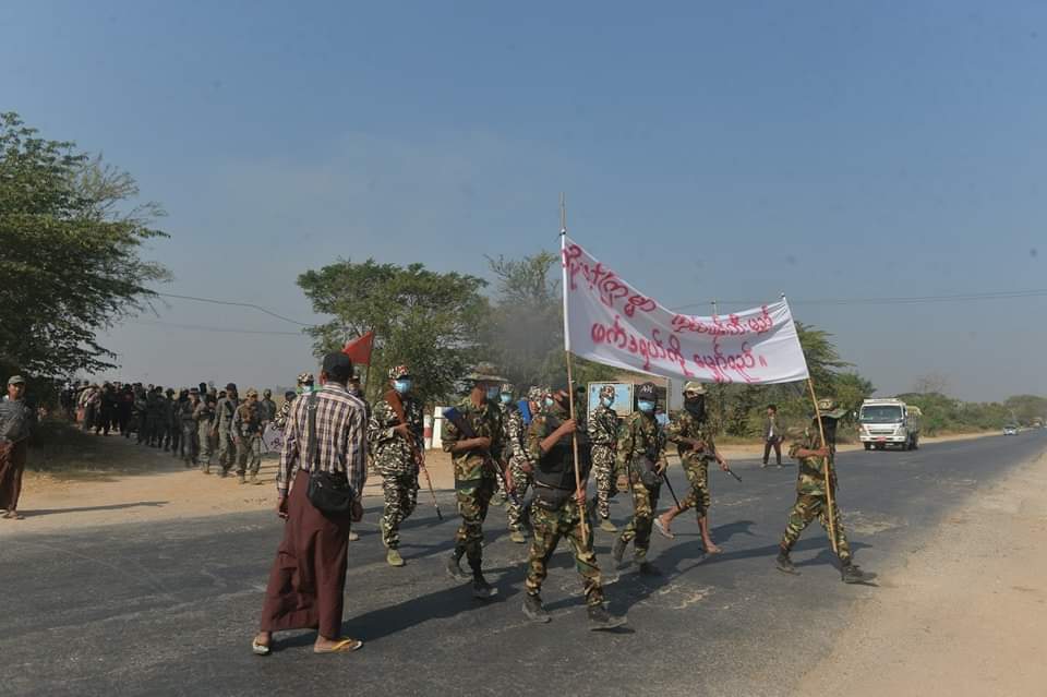 ယနေ့ ဆန္ဒပြပွဲတွင် 96 Soldiers -PDF အညာဒေသတပ်ခွဲ ရဲဘော်များ ပူးပေါင်း