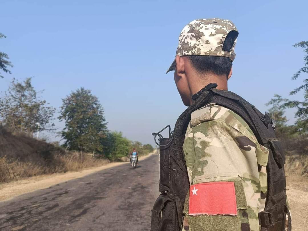 ပုသိမ် – မုံရွာလမ်းမကြီး လမ်းပိုင်းနေရာတချို့ကို PDF များထိမ်းချုပ်ထား