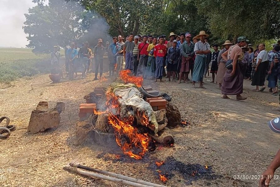 သူရဲကောင်း ဒုတပ်ရင်းမှူး ဗိုလ်ဆင်ရိုင်း ဈာပန