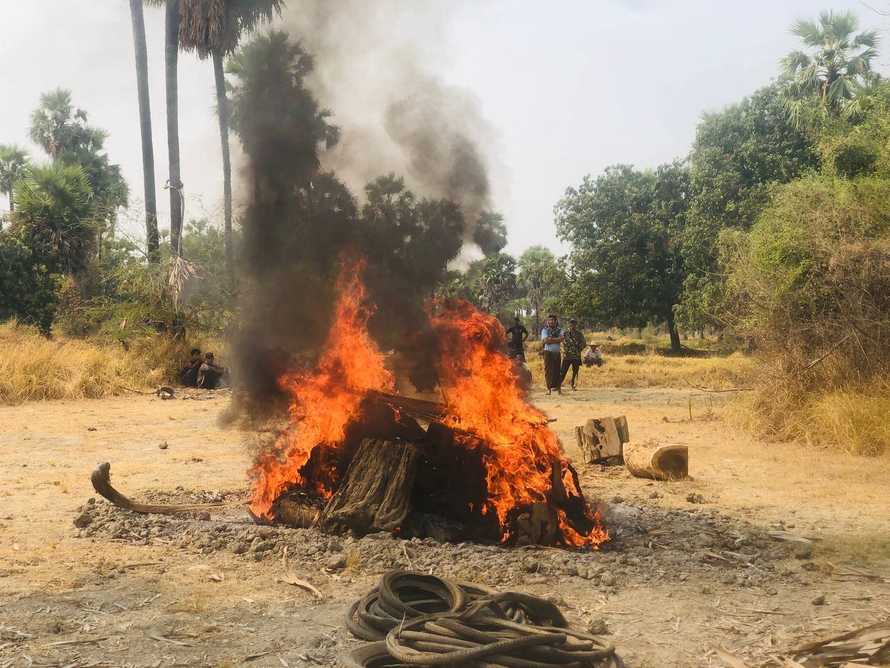 နံနက်စောစော အလစ်အငိုက်တိုက်ခိုက်ခံရပြီး ပြည်သူ့ကာကွယ်ရေး ရဲဘော် (၅) ဦးကျဆုံး