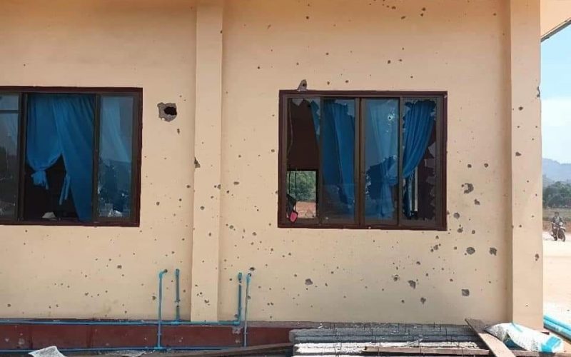 စစ်ဘေးရှောင်စခန်းနှင့် ဆေးရုံတဝိုက်ကို စစ်ကောင်စီတပ် လေကြောင်းမှ ဗုံးကြဲ