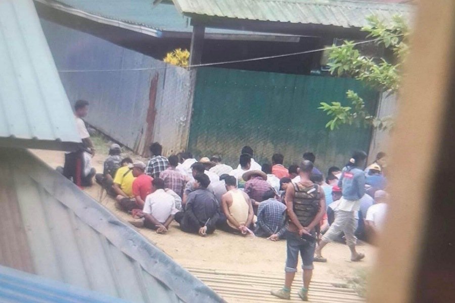 မှော်ပုံကျေးရွာမှ ဖမ်းဆီးခံရသူများ ဆန်ခါထောင်၌ ချုပ်နှောင်ခံရပြီး၊ ကံဆီးဒေသ အဖမ်းခံရသူများ ထမင်းမကျွေး 