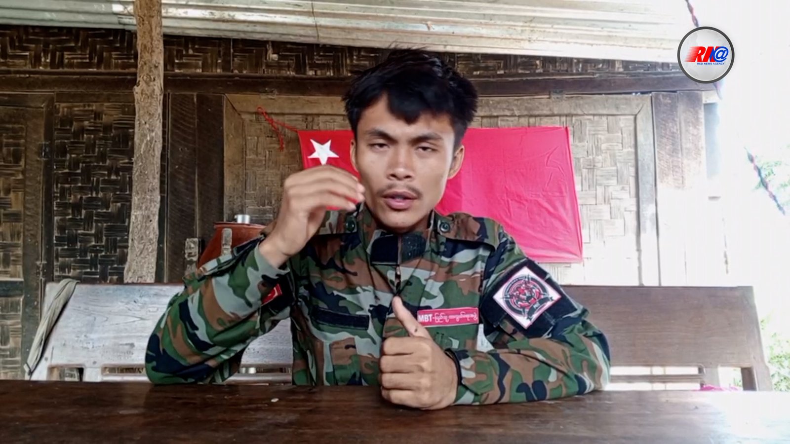 တော်လှန်ရေးအင်အားစုများ စည်းလုံးမှုအားနည်းလာပြီး နယ်မြေခွဲခြားမှုများရှိလာပြီဟု ဗိုလ်မိုက်ခဲပြော