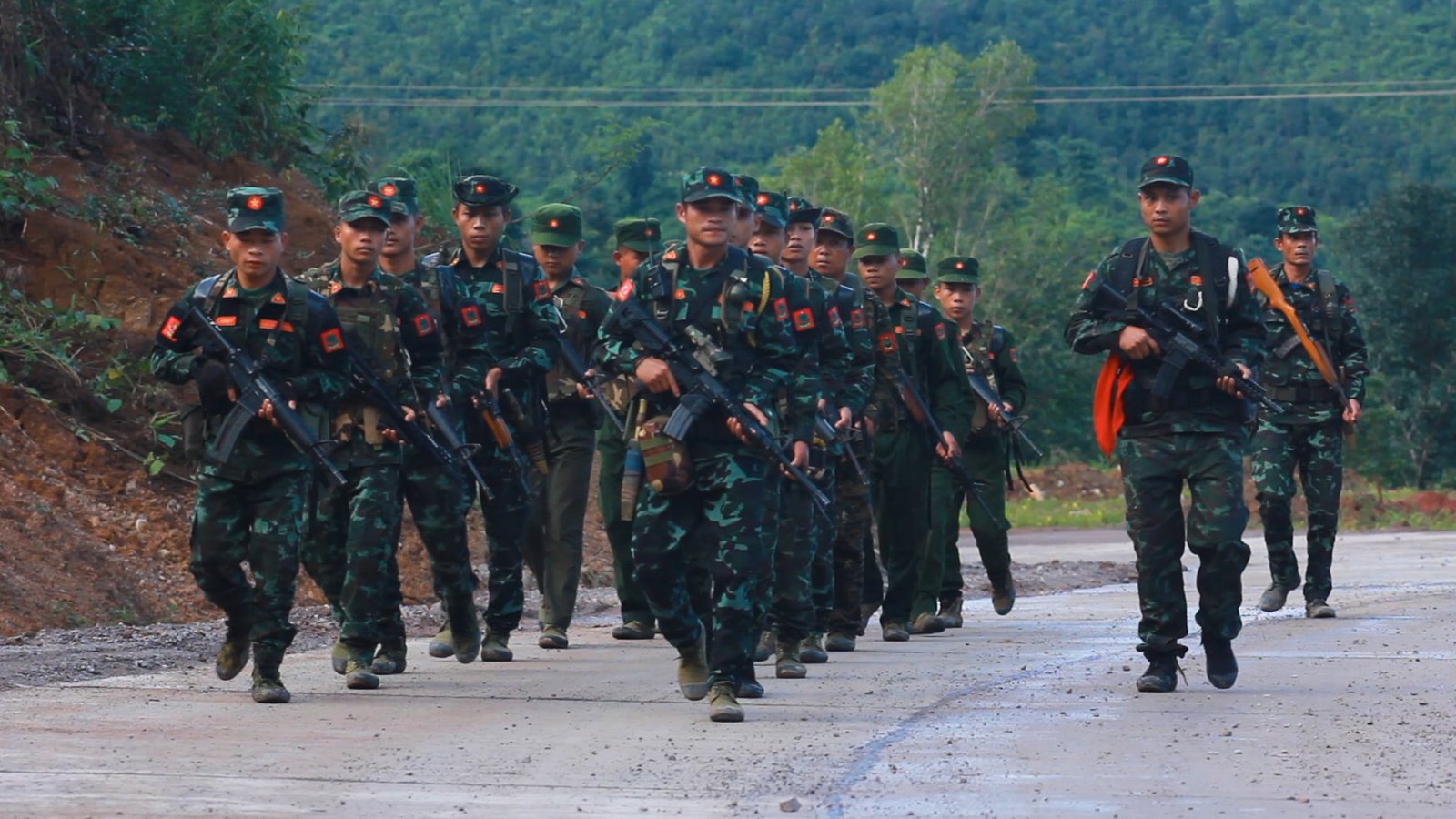 ကယန်းပြည်သစ်ကြောင့် ဒေသတွင်းတော်လှန်ရေးအင်အားစုများ စစ်ကောင်စီကို တိုက်ခိုက်ရာမှာ အခက်တွေ့နေ