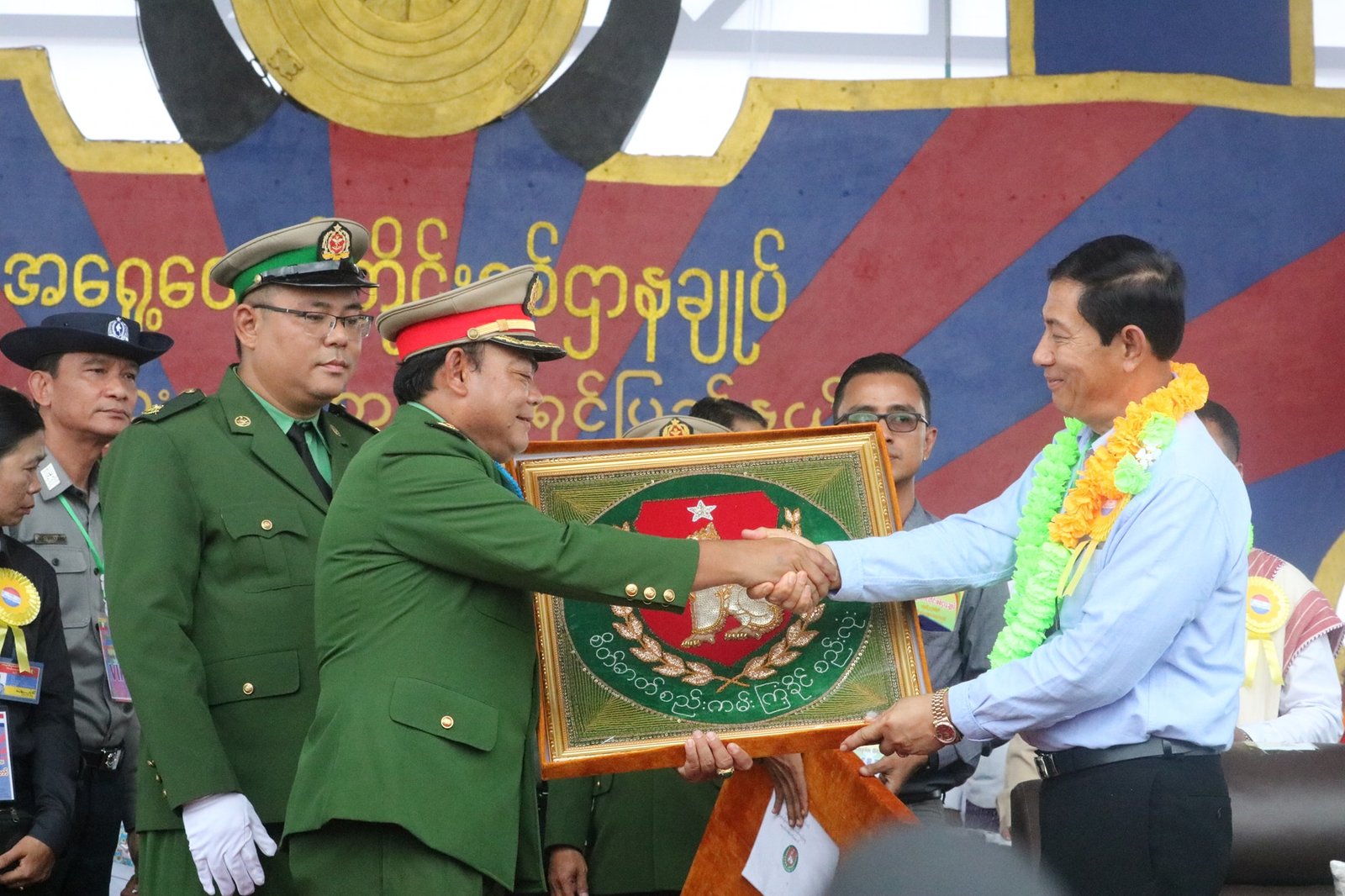 လူလည်လူမိုက် ရွေးလိုက်စမ်း.. “အကြိုက်”