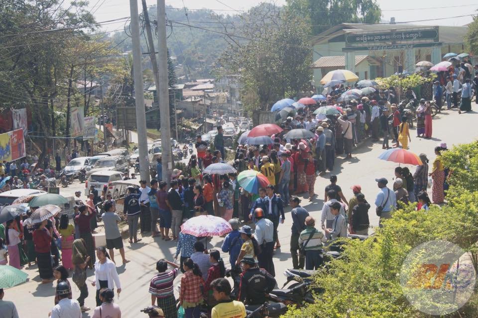 စစ်ကောင်စီ ကျောင်းများတွင် အတန်းကျော်သည့် မှောင်ခိုဈေးကွက်ထွန်းကားနေ