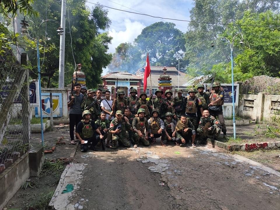 ဒီပဲယင်းမြို့သိမ်းခံရပြီးနောက် စစ်ကောင်စီတပ် အင်အားအလုံးအရင်းဖြင့် ထိုးစစ်ပြန်ဆင်နေ
