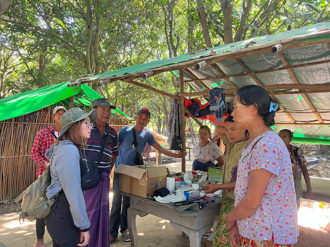 အညာဒေသအတွင်းမှာ ကြိုးစားရုန်းကန်နေသော အမျိုးသမီးများ