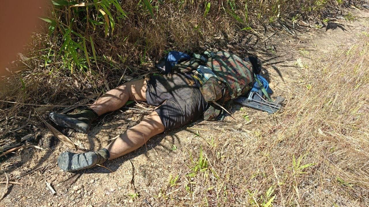 ပဒါန်းဘက်မှတက်လာသော အင်အား ၁၀၀ ခန့်ပါ ခဲယမ်းတင်ကား (၄)စီး ကြားဖြတ်တိုက်ခိုက်ခံရပြီး သေဆုံးမှုရှိ