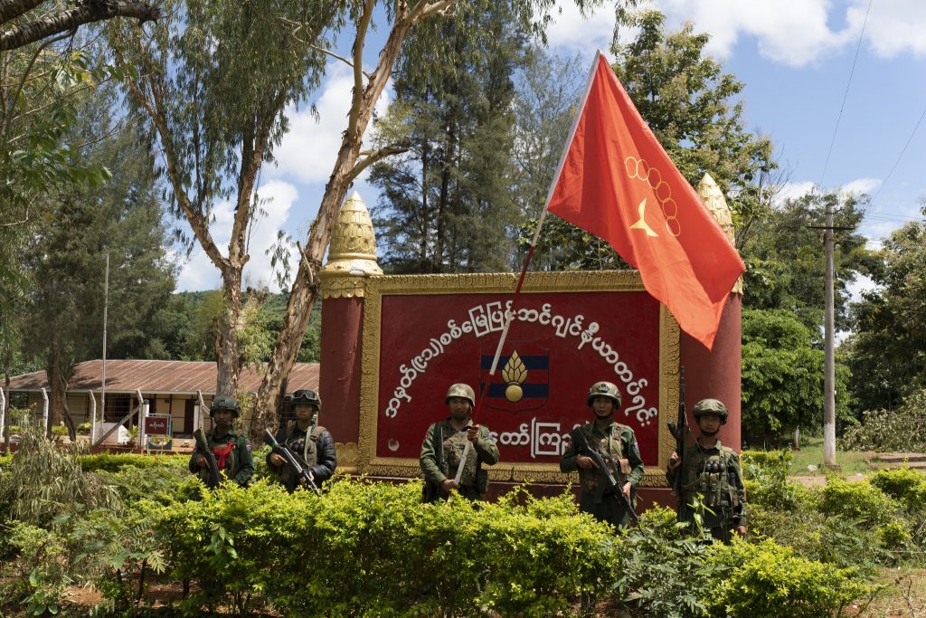 နိုင်ငံရေးဖိအားများစွာကြောင့် လားရှိုးမြို့မှ ဆုတ်ခွါခဲ့ရသည့်အတွက် များစွာဝမ်းနည်းရသည်ဟုပြော