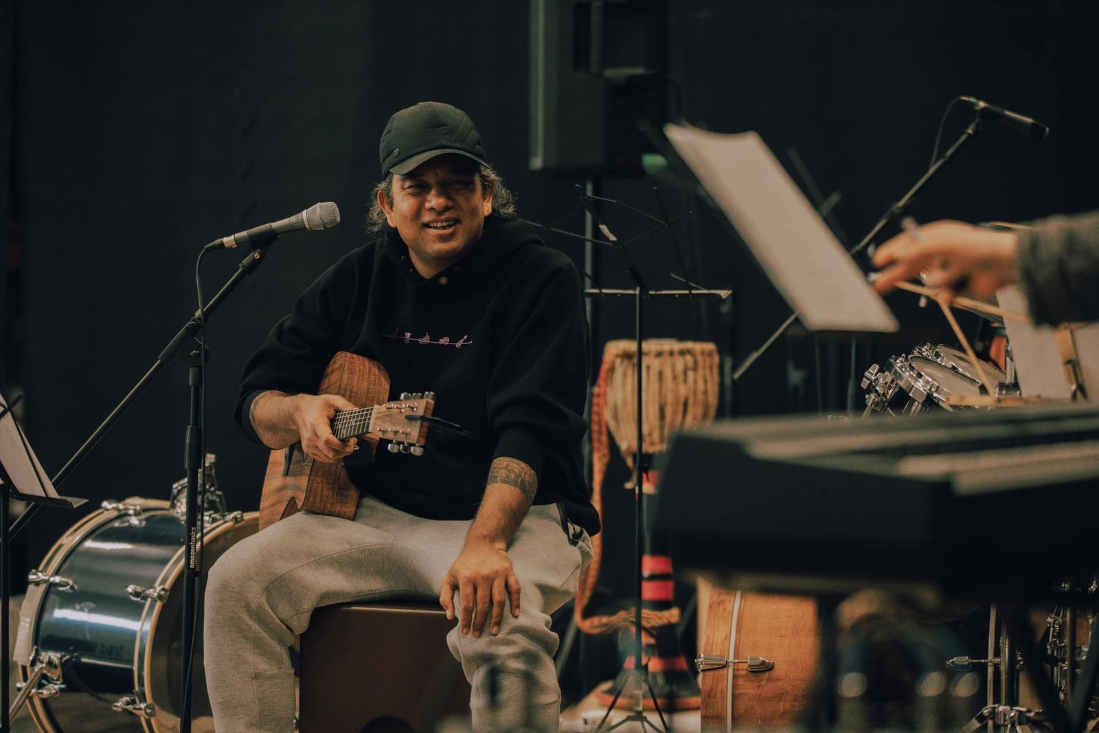 “ရောင်နီ Maryland” ပွဲအတွက် လက်မှတ်ရောင်းရငွေများထဲမှ ကနဦး သိန်း ၁၂၀၀ ကို ငလျင်ဘေးသင့်ပြည်သူများအတွက် လှူဒါန်း