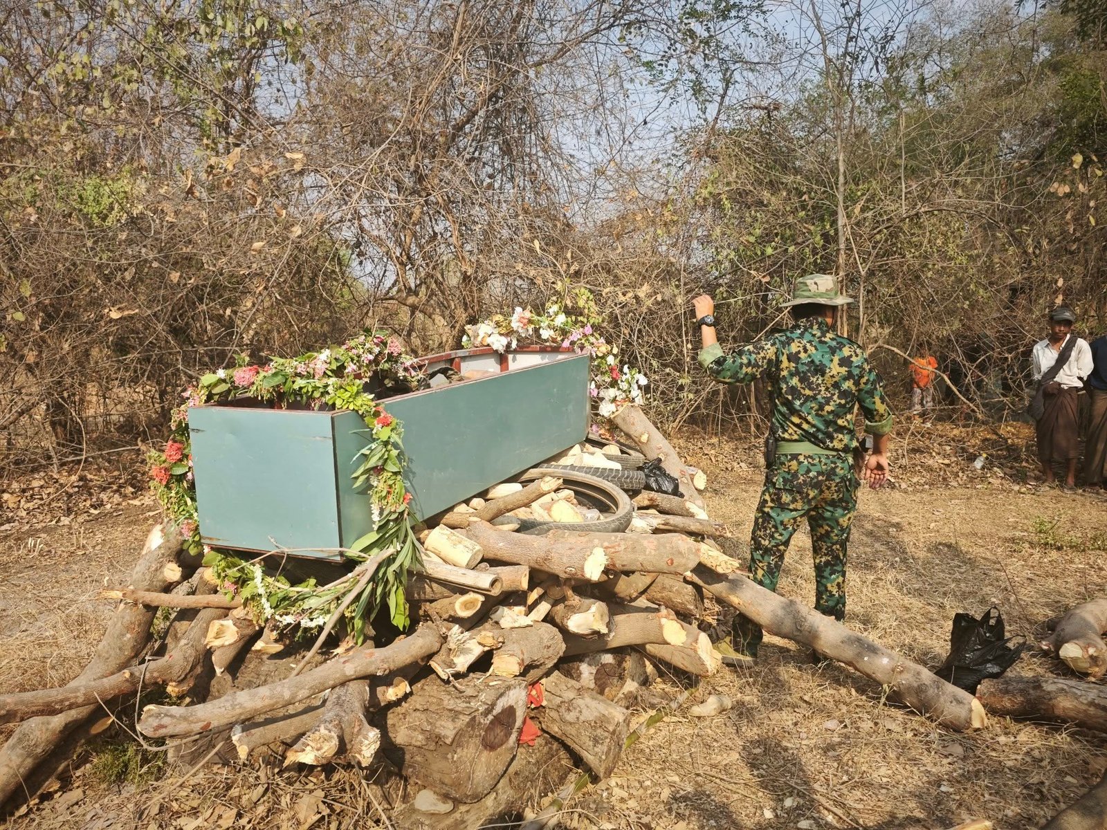 ပေါက်တောင်ပိုင်း ကျန်းမာရေးနှင့်သူနာပြုတပ်ဖွဲ့မှ တပ်ခွဲမှူးရဲဘော်ဆံရှည်ကျဆုံး