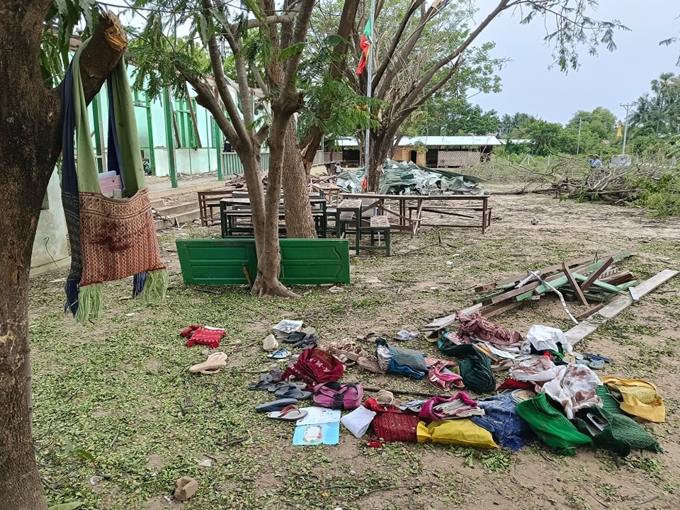 အိုးတိန်တွင်းကျေးရွာ စာသင်ကျောင်းဗုံးကြဲခံရမှု ကွယ်လွန်သူ (၂၄) ဦးထိရှိလာ
