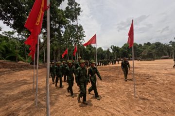 မြန်မာပြည်မြောက်ပိုင်းရှိ ABSDF အမှတ် (၂) စစ်ကြောင်း အပတ်စဉ် (၉) အခြေခံစစ်ပညာ သင်တန်းဆင်းပွဲကျင်းပ