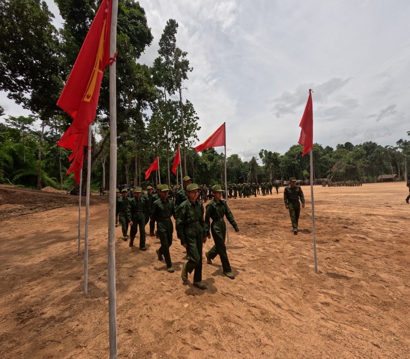 မြန်မာပြည်မြောက်ပိုင်းရှိ ABSDF အမှတ် (၂) စစ်ကြောင်း အပတ်စဉ် (၉) အခြေခံစစ်ပညာ သင်တန်းဆင်းပွဲကျင်းပ