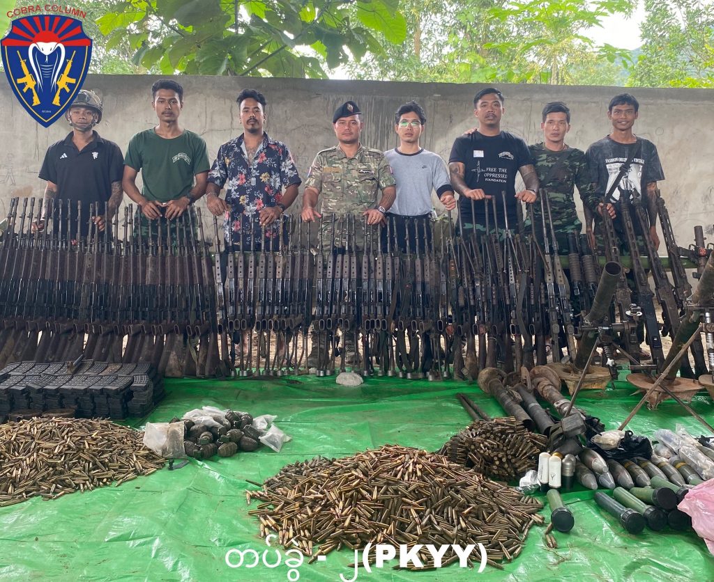 ဥကရစ်ထ စခန်းသိမ်းတိုက်ပွဲအတွင်း လက်နက်ခဲယမ်းများသိမ်းဆည်းရမိ