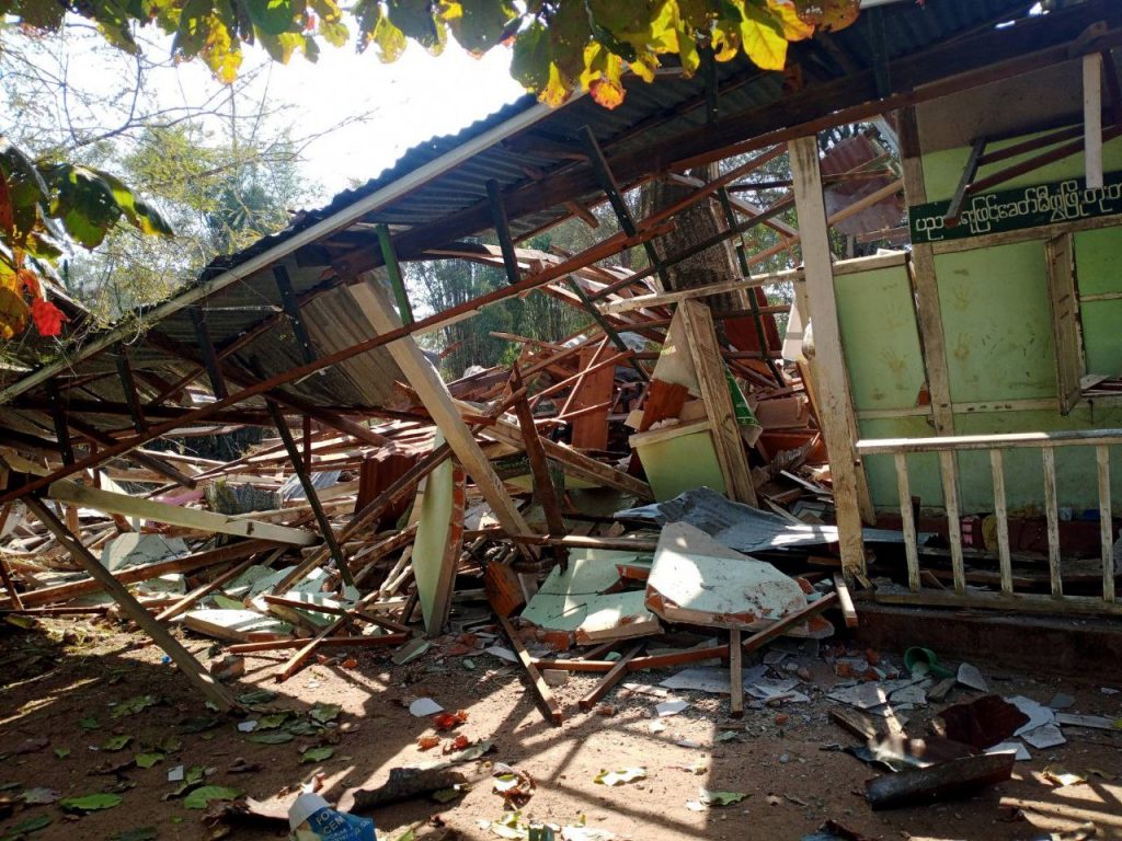 စာသင်ကျောင်း (၂) ကျောင်းနှင့် ဘုန်းတော်ကြီးကျောင်းကို အာဏာသိမ်းစစ်တပ်မှ လေကြောင်းဗုံးကြဲတိုက်ခိုက်