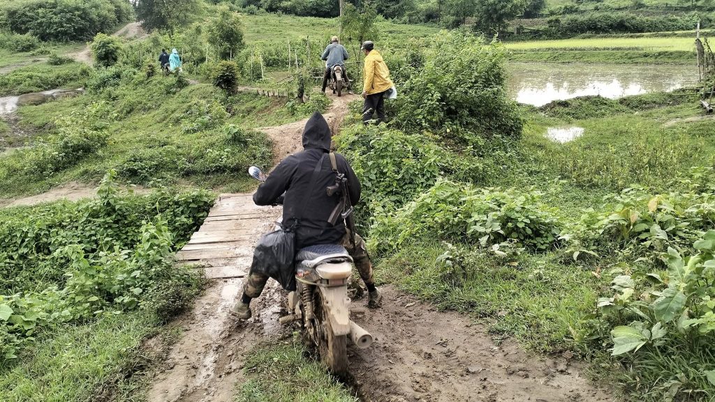 ကန့်ဘလူမြို့နယ် ပအဖ တာဝန်ခံ လုပ်ပိုင်ခွင့်ကျော်လွန်ကာ ဖမ်းဆီးမှုများကို လုပ်ဆောင်နေ