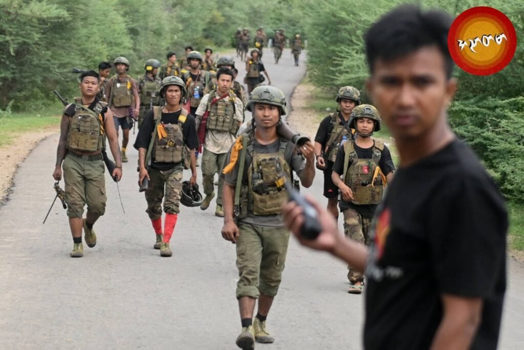 မပေါက်ကွဲဘဲကျန်ရှိသည့် စစ်အုပ်စု၏ ပေါင် (၅၀၀)ဗုံးဖြင့် စစ်အုပ်စုကို ပြန်လည်တိုက်ခိုက်