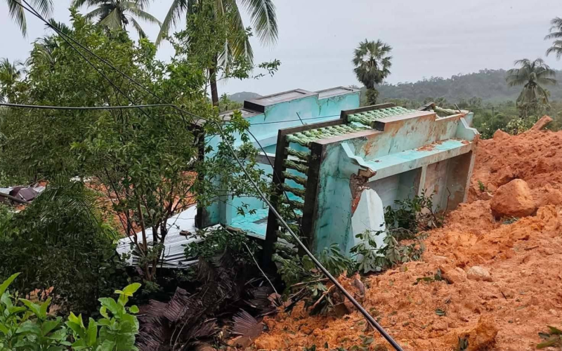 လောင်းလုံ ဒေသခံများ ရေဘေးနှင့် မြေပြိုမှုများ ကြုံနေရချိန် စစ်အုပ်စုက စစ်ကြောင်းထိုး