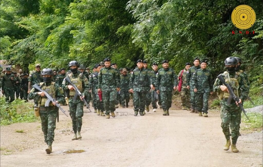 တော်လှန်ရေးတပ်ဖွဲ့များမှ ထုတ်ပယ်ခံထားရသူများအား တပ်ဖွဲ့ဝင်အဖြစ် လက်ခံမည်မဟုတ်ဟု IEC ထုတ်ပြန်